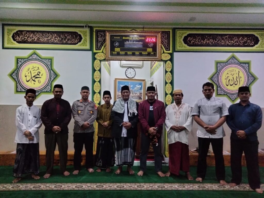 Portal Berita Indonesia dan Dunia Terkini Hari Ini, Update Harian Terbaru, Terlengkap, Tajam, Aktual dan Berimbang. Isi Kegiatan Positif di Bulan Ramadan, Polsek Koja Gelar Sholat Tarawih Keliling - Teropong Rakyat