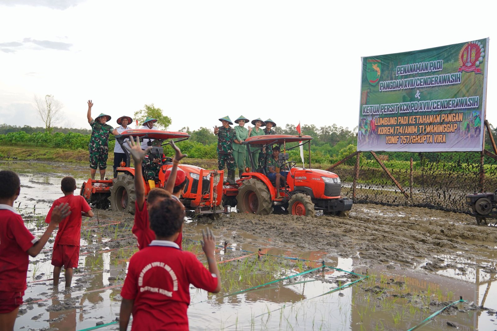 Program Cetak Sawah dan Manunggal Air TNI AD Jadi Berkah Untuk Warga Papua - TeropongRakyat.co