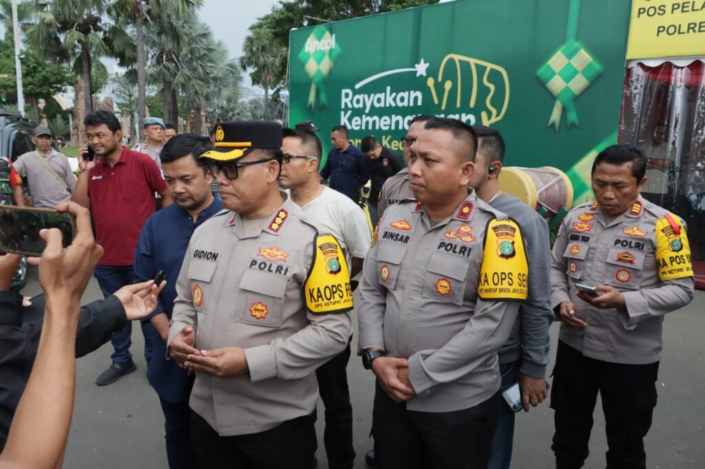 Portal Berita Indonesia dan Dunia Terkini Hari Ini, Update Harian Terbaru, Terlengkap, Tajam, Aktual dan Berimbang. 161 Petugas Gabungan Jaga Ancol Hari Ini - Teropong Rakyat