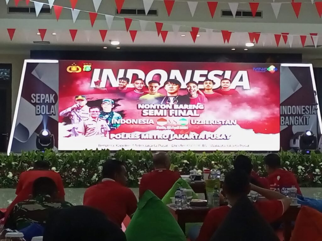 Polres Metro Jakarta Pusat Nobar Semifinal Piala Asia U-23 Indonesia vs Uzbekistan - Teropong Rakyat