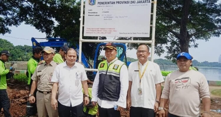 Bangunan Liar di Waduk Cincin Papanggo di Bongkar Petugas 3 Pilar - TeropongRakyat.co