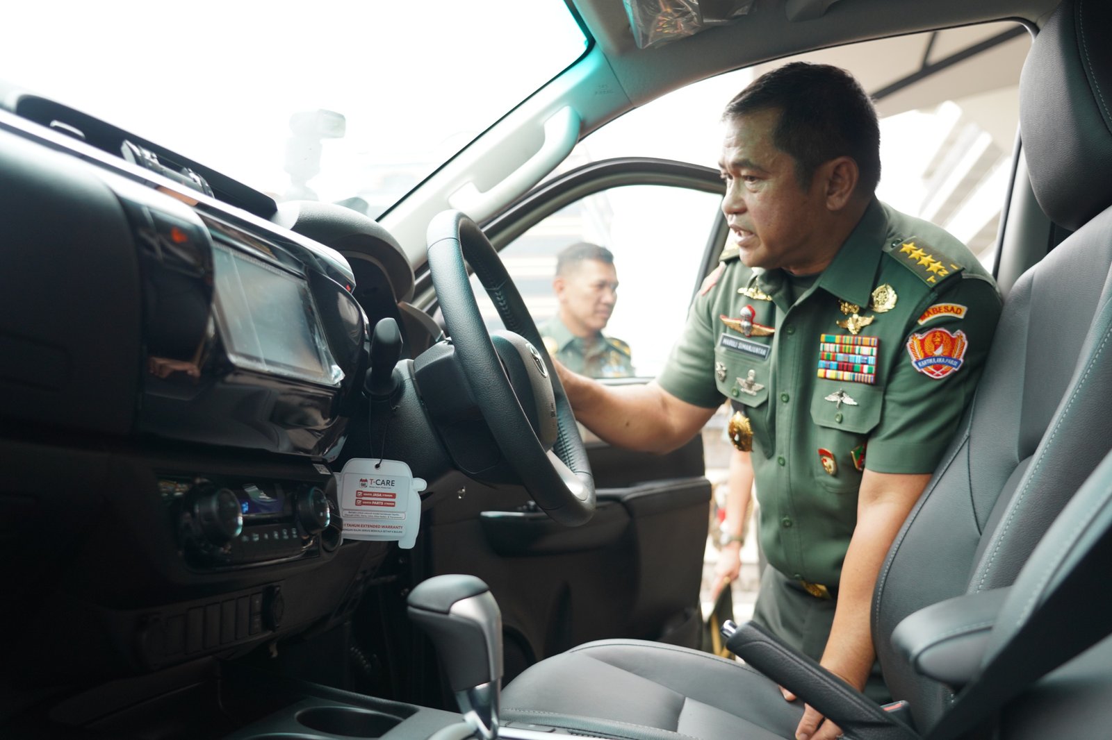 Portal Berita Indonesia dan Dunia Terkini Hari Ini, Update Harian Terbaru, Terlengkap, Tajam, Aktual dan Berimbang. Kasad : Punya Ide Luar Biasa? Sampaikan Saja! - Teropong Rakyat