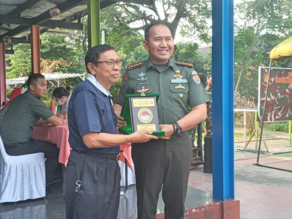 Prajurit Satangair/Kry Gelar Giat Pengobatan Gratis dan Donor Darah Bersama Yayasan Buddha Tsu Chi dalam Peringatan Hut ke-74 - Teropong Rakyat