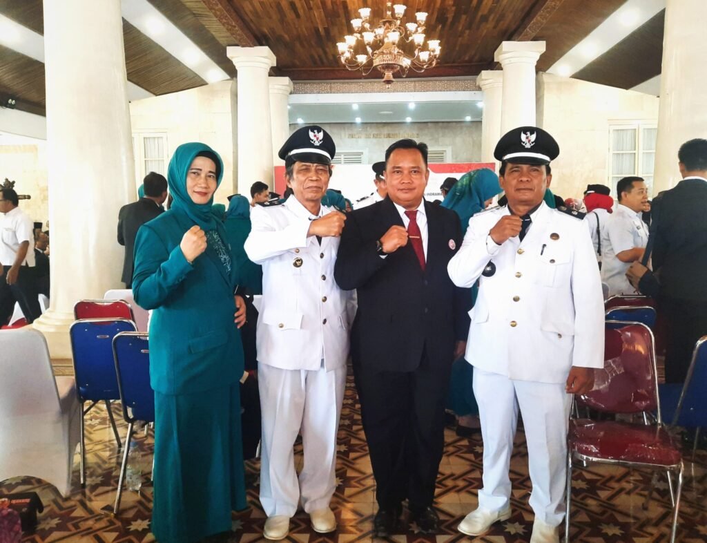Nina Agustina Lantik 136 Kuwu Yang Di Perpanjang Masa Jabatanya - Teropong Rakyat