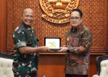 Perkuat Sinergitas, Pangdivif 2 Kostrad Audiensi Ke Pangdam V/Brw Dan Gubernur Jatim - TeropongRakyat.co