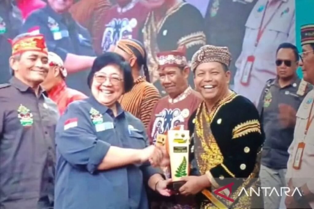 Portal Berita Indonesia dan Dunia Terkini Hari Ini, Update Harian Terbaru, Terlengkap, Tajam, Aktual dan Berimbang. Seminar Paralegal Justice Award Khusus Bagi Kepala Desa, Lurah, & Wali Nagari Diadakan Dalam Rangka Hut Hari Lahir Pancasila - Teropong Rakyat