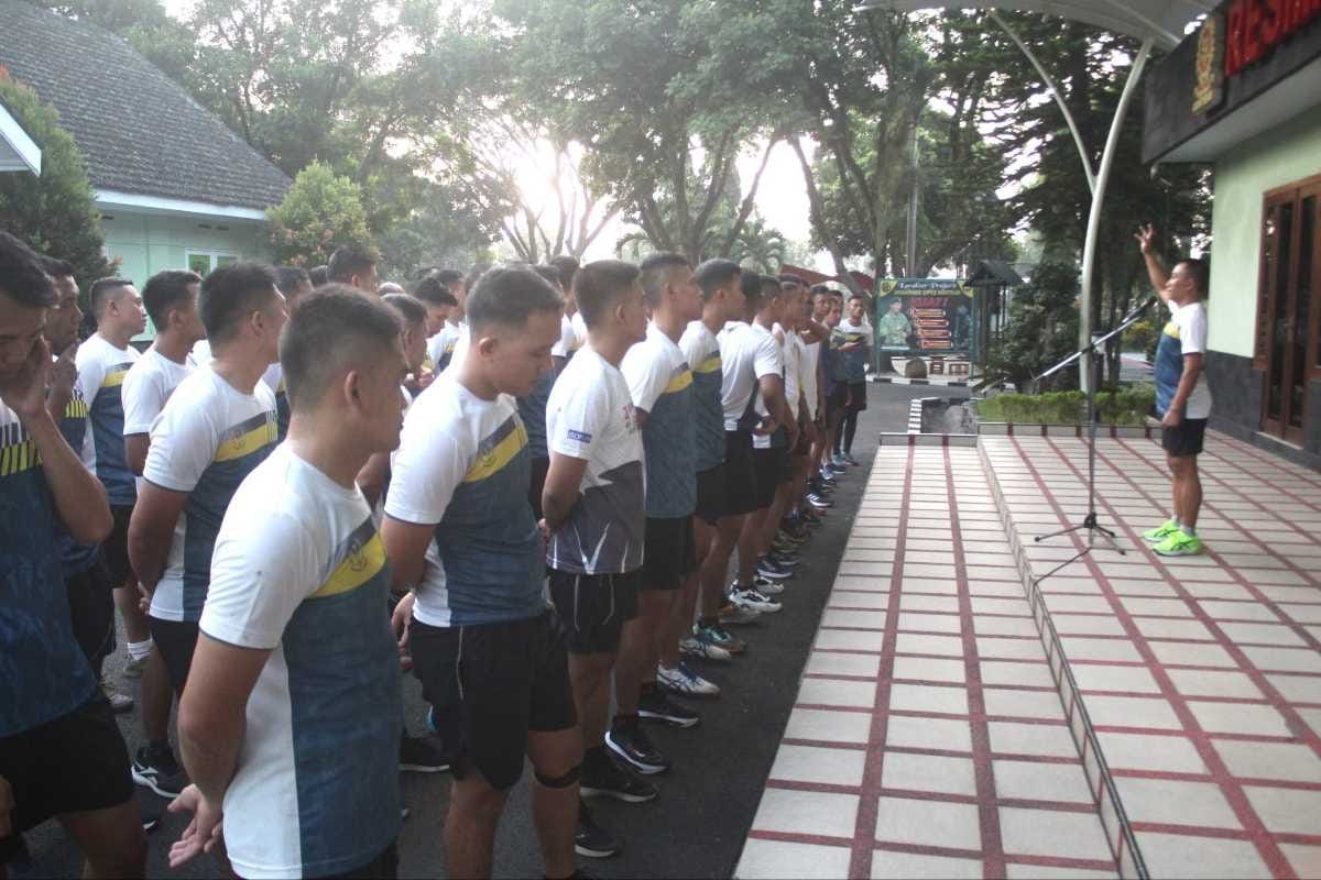 Raih Fisik Prima, Prajurit Menarmed 2 Kostrad Genjot Lari 5 K