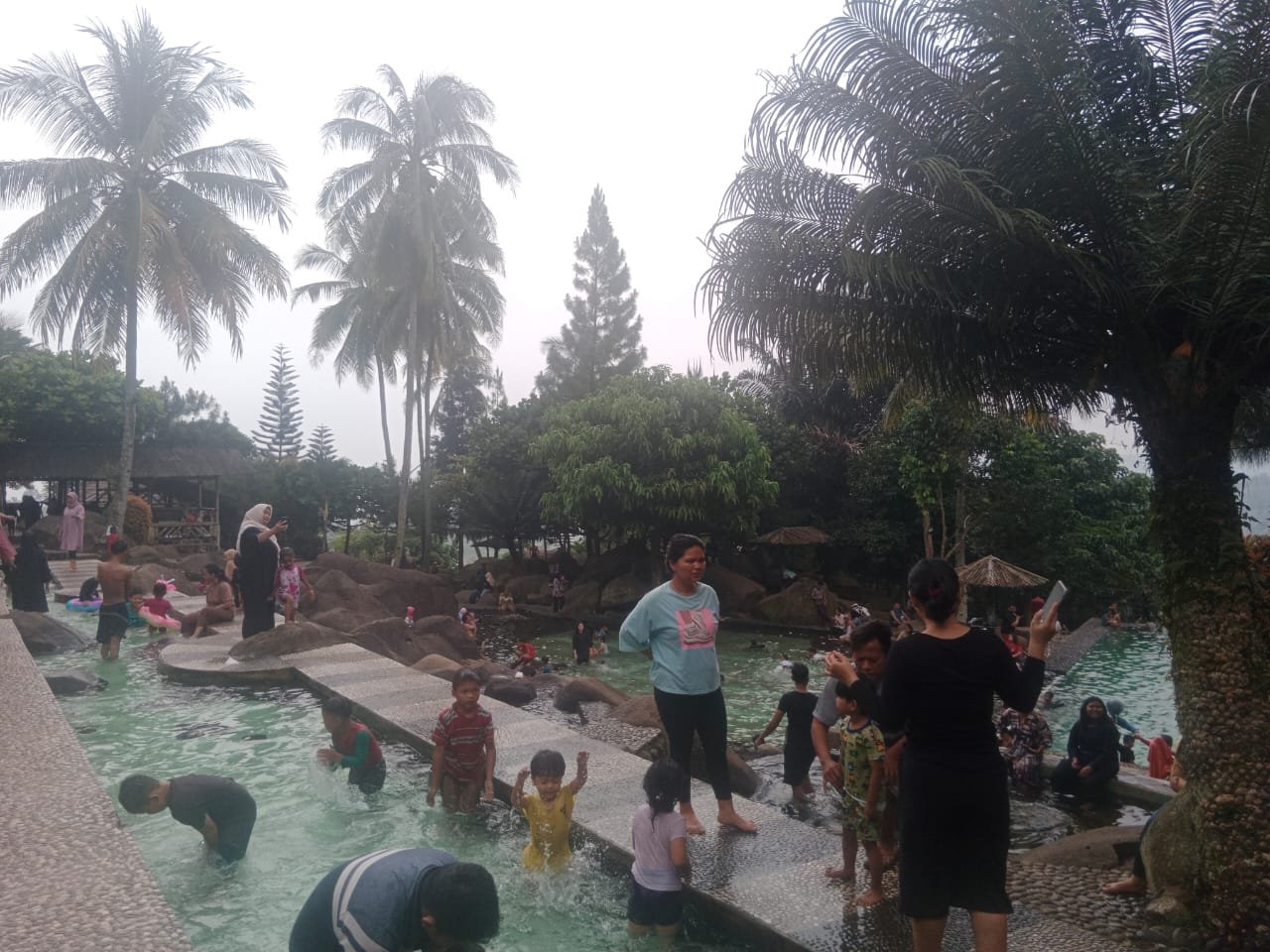 Taman Batu Tempat Wisata Paling Terpopuler, Cocok dikunjungi Saat Libur Panjang