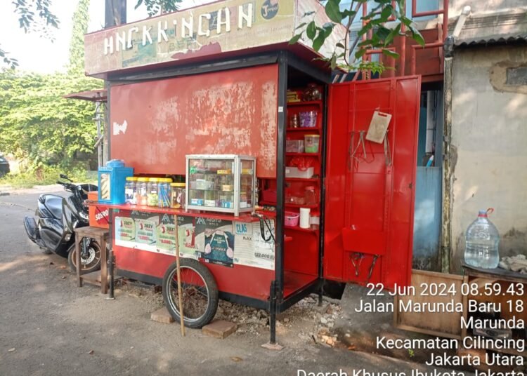 Satpol PP Kelurahan Marunda Tebang Pilih dalam Jalankan Tugas dan Aturan - TeropongRakyat.co