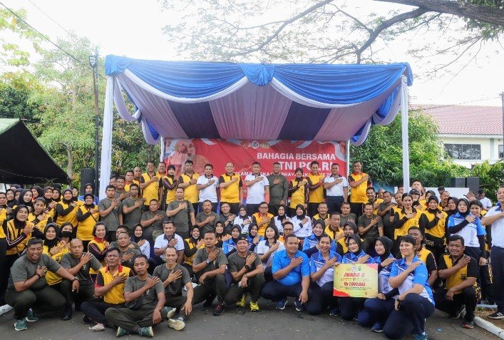 Puspomal Sambut HUT Bhayangkara ke-78 dengan Senam & Mancing bersama - Teropongrakyat.co