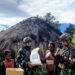 Berbagi Kebahagiaan Bersama Warga Kampung Eromaga, Papua - TeropongRakyat.co