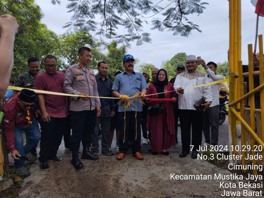 Portal Berita Indonesia dan Dunia Terkini Hari Ini, Update Harian Terbaru, Terlengkap, Tajam, Aktual dan Berimbang. Kadis Parbud Abi Hurairah Wakili PJ Walikota Bekasi Resmikan Camping Ground Cipeucang - Teropong Rakyat