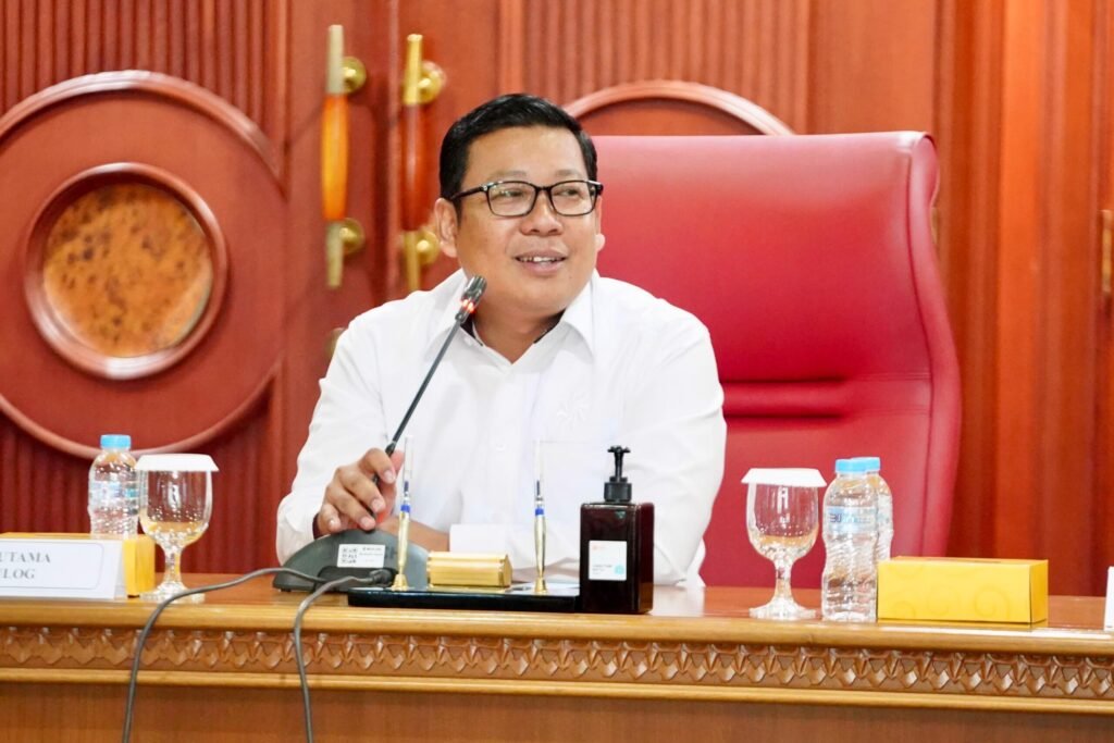 Portal Berita Indonesia dan Dunia Terkini Hari Ini, Update Harian Terbaru, Terlengkap, Tajam, Aktual dan Berimbang. Rapid Test Pastikan Pangan di Pasar Serpong Aman dari Zat Berbahaya - Teropong Rakyat