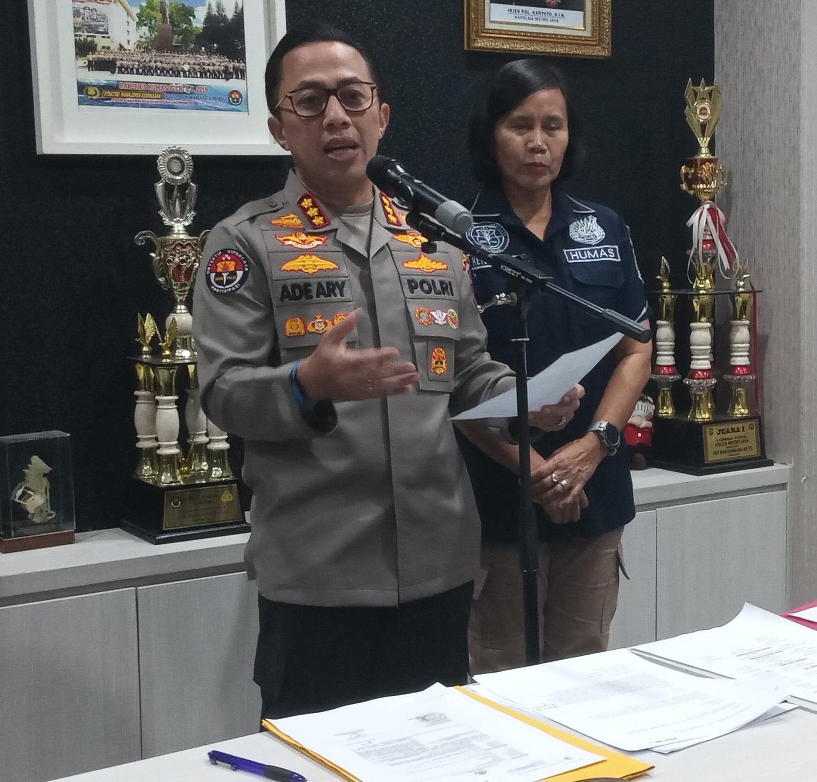 Polisi Gerebek Judi Sabung Ayam di Bekasi: 58 Orang Resmi Jadi Tersangka