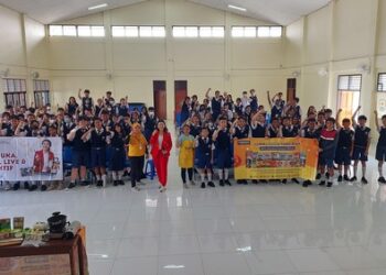 Meningkatkan Kualitas Public Speaking di SD dan SMP Tarsisius 2 bersama Coach Priska Sahanaya, PRONAS, SINOTIF dan AGATIS - TeropongRakyat.co