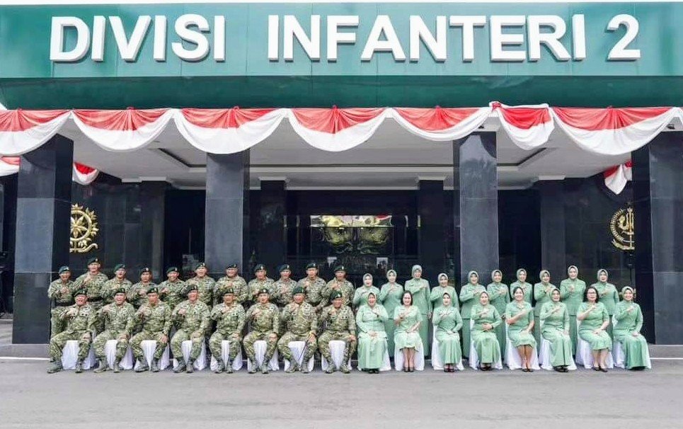 Menjelang Masa Jabatan, Panglima Kostrad Letjen TNI Muhammad Saleh Mustafa Kunjungi Markas Divif 2 Kostrad 