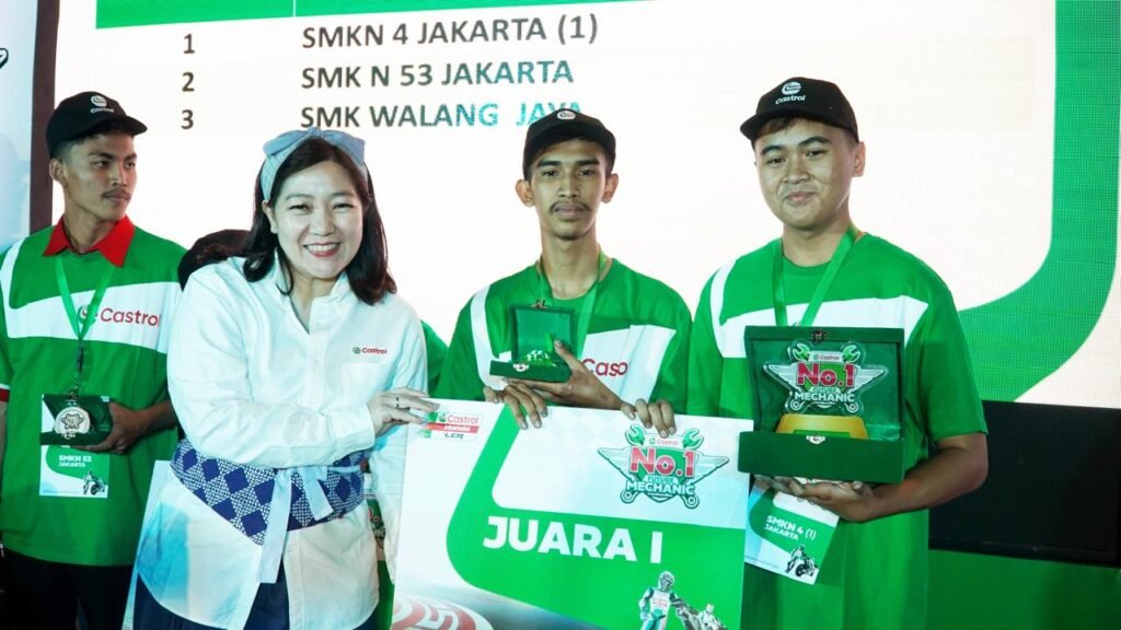 Portal Berita Indonesia dan Dunia Terkini Hari Ini, Update Harian Terbaru, Terlengkap, Tajam, Aktual dan Berimbang. Wacana Castrol Institute Untuk Menyaring Talenta Mekanik Berbakat Di Indonesia - Teropong Rakyat