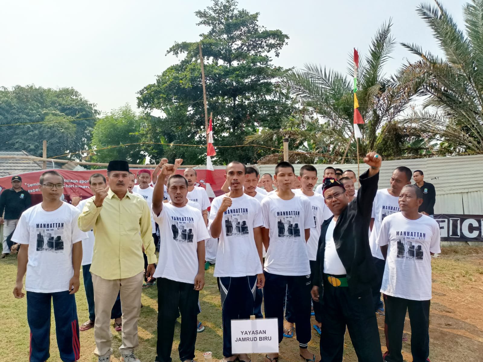 Puluhan ODGJ Ikuti Upacara HUT RI ke 79 di Yayasan Jamrud Biru Mustika Jaya, Bekasi