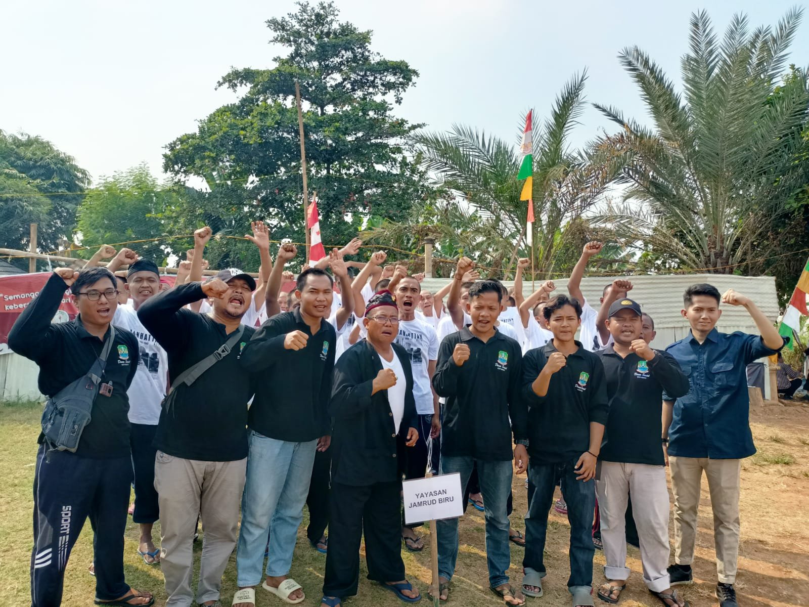 Puluhan ODGJ Ikuti Upacara HUT RI ke 79 di Yayasan Jamrud Biru Mustika Jaya, Bekasi - Teropong Rakyat