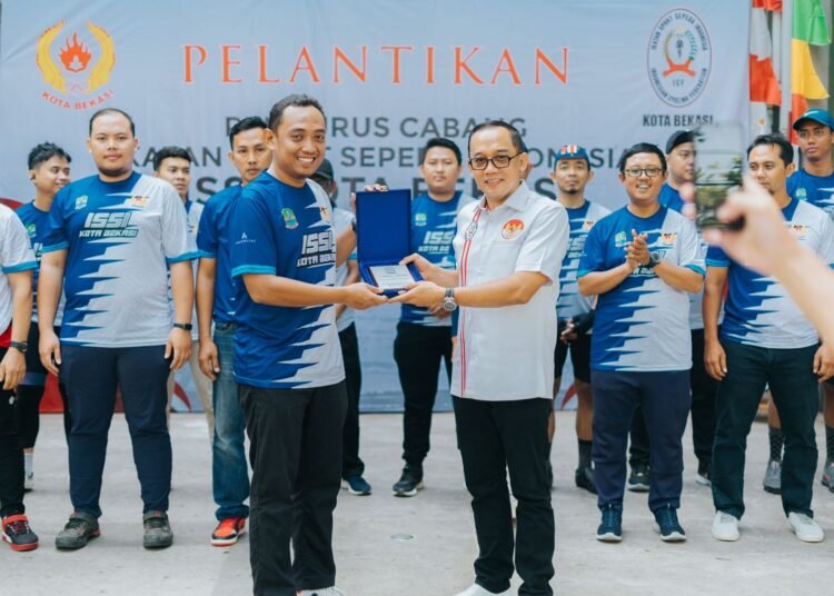 Resmi Dilantik, Pengurus ISSI Kota Bekasi Targetkan 4 Medali Emas Pada Porprov 2026 - TeropongRakyat.co