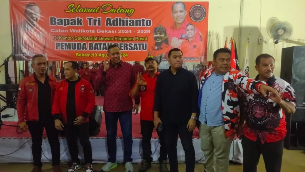 Portal Berita Indonesia dan Dunia Terkini Hari Ini, Update Harian Terbaru, Terlengkap, Tajam, Aktual dan Berimbang. Cawalkot Bekasi Tri Adhianto Tjahyono Jalani Silahturahmi Sambangi DPP PBB (Pemuda Batak Bersatu) - Teropong Rakyat