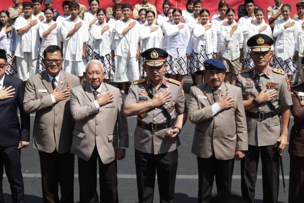 Kapolri Ceritakan Perjalanan Proses Persiapan Hari Juang Polri - Teropong Rakyat