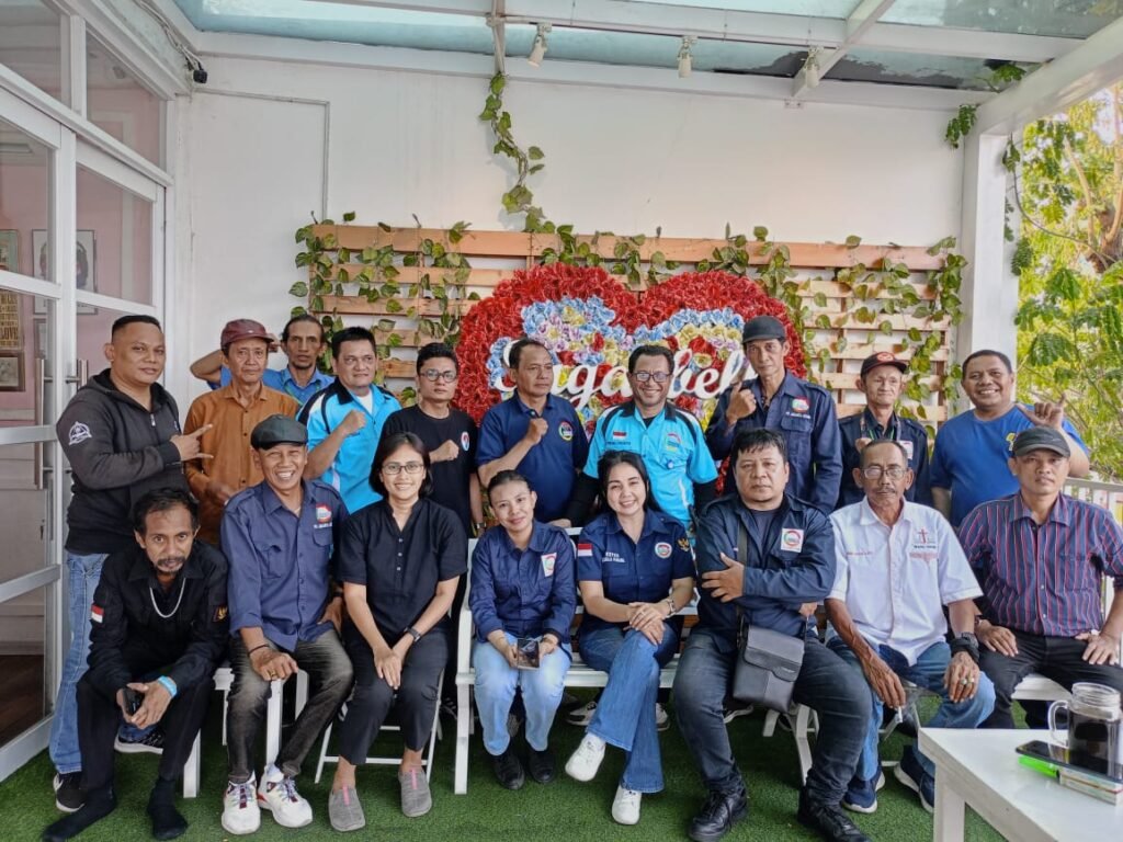 Portal Berita Indonesia dan Dunia Terkini Hari Ini, Update Harian Terbaru, Terlengkap, Tajam, Aktual dan Berimbang. PEWARNA Indonesia PC Jakarta Utara Gelar Rakercab dan Siap Sukseskan Rakerda DKJ dan Rakernas PEWARNA Indonesia Tahun 2024 - Teropong Rakyat