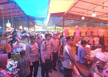 Wakapolres Kuansing Pantau Ketat Pengamanan Event Nasional Pacu Jalur 2024 di Teluk Kuantan - TeropongRakyat.co