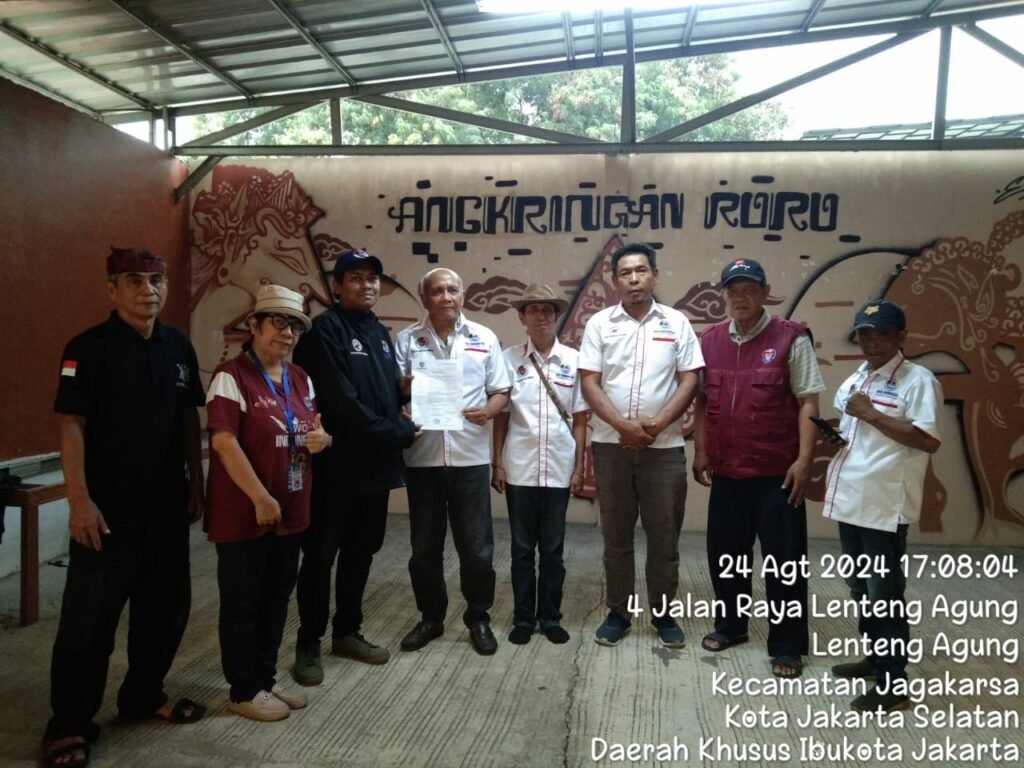 Portal Berita Indonesia dan Dunia Terkini Hari Ini, Update Harian Terbaru, Terlengkap, Tajam, Aktual dan Berimbang. Terima Mandat Dari DPW IWO Indonesia DKI Jakarta, Ir, Martinus Rajaguguk, M. T Siap Kibarkan Bendera IWO Indonesia di Jakarta Selatan - Teropong Rakyat