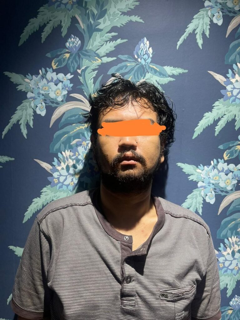 Portal Berita Indonesia dan Dunia Terkini Hari Ini, Update Harian Terbaru, Terlengkap, Tajam, Aktual dan Berimbang. Polisi Ringkus Penyebar Video Porno Anak Lewat Aplikasi Telegram - Teropong Rakyat