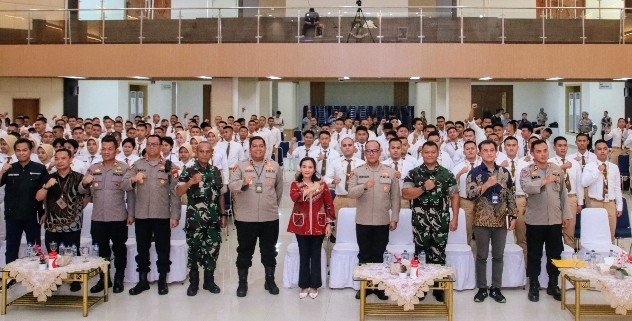 Kapolres Jakarta Utara Sampaikan Mata Kuliah Umum di STIP, Ini Pesan Kombes Pol Gidion: - TeropongRakyat.co