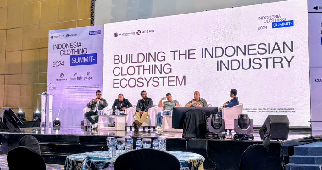 Portal Berita Indonesia dan Dunia Terkini Hari Ini, Update Harian Terbaru, Terlengkap, Tajam, Aktual dan Berimbang. Ivosights Dukung Kreativitas Brand Lokal di Indonesia Clothing Summit 2024 - Teropong Rakyat