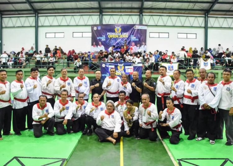 Pangkostrad Buka Kejuaraan Perguruan Pencak Silat Bela Diri Tangan Kosong Merpati Putih DKI Jakarta Open Tahun 2024 - TeropongRakyat.co