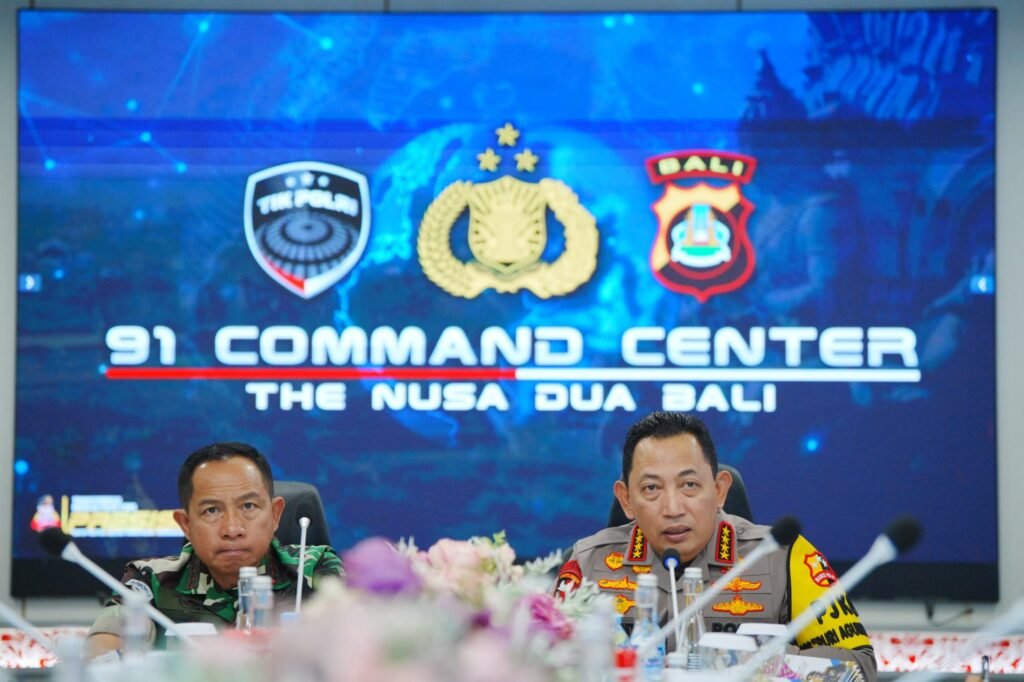 Portal Berita Indonesia dan Dunia Terkini Hari Ini, Update Harian Terbaru, Terlengkap, Tajam, Aktual dan Berimbang. Kapolri : TNI-Polri Bersinergi Jamin Keamanan KTT IAF di Bali - Teropong Rakyat