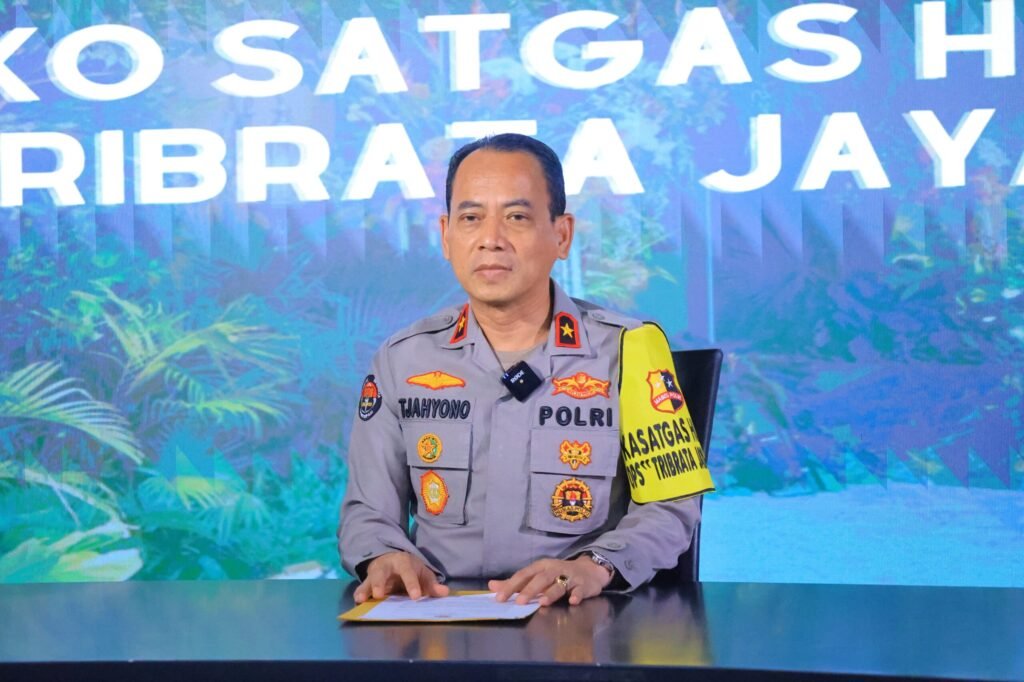 Portal Berita Indonesia dan Dunia Terkini Hari Ini, Update Harian Terbaru, Terlengkap, Tajam, Aktual dan Berimbang. Polri Minta Maaf Soal Rekayasa Lalin Selama Kunjungan Paus Fransiskus - Teropong Rakyat