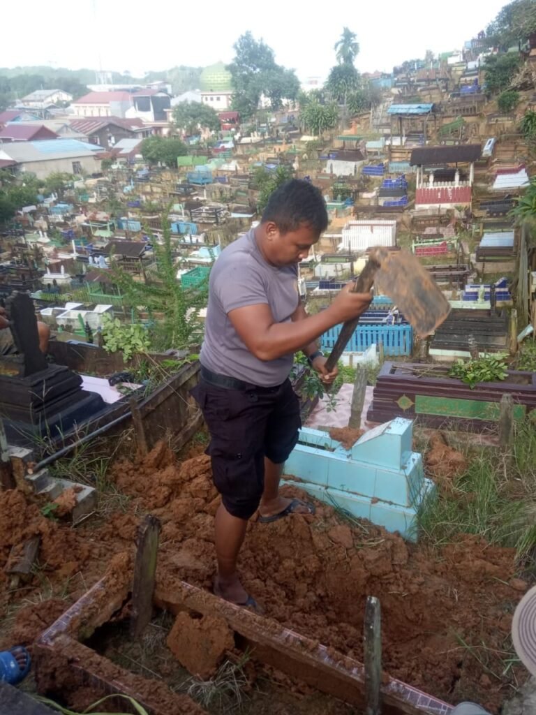 Portal Berita Indonesia dan Dunia Terkini Hari Ini, Update Harian Terbaru, Terlengkap, Tajam, Aktual dan Berimbang. Kadivhumas Sampaikan Apresiasi Kapolri ke Anggota yang Jadi Penggali Kubur - Teropong Rakyat