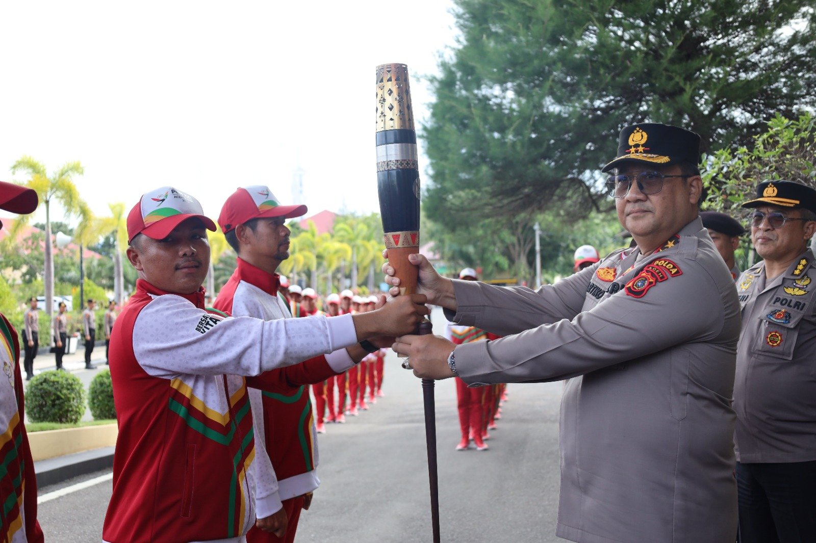 298 Atlet dan Official Polri Memeriahkan PON XXI, Ketua Harian Komite Olahraga Polri : Cetak SDM Polri Unggul melalui Olahraga - Teropongrakyat.co