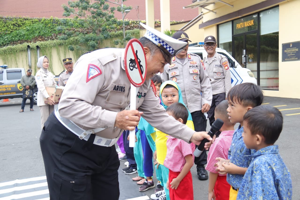 POLISI SAHABAT ANAK (POLSANAK) POLRES METRO JAKARTA UTARA - Teropongrakyat.co