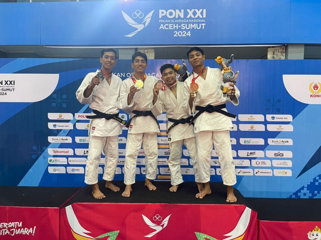 Portal Berita Indonesia dan Dunia Terkini Hari Ini, Update Harian Terbaru, Terlengkap, Tajam, Aktual dan Berimbang. Atlet Judo Polri Sumbang Emas Untuk Provinsi Bali di Pon XXI Aceh Sumut - Teropong Rakyat