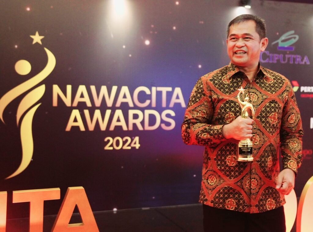 Kasad Terima Penghargaan Nawacita Awards 2024 - Teropong Rakyat