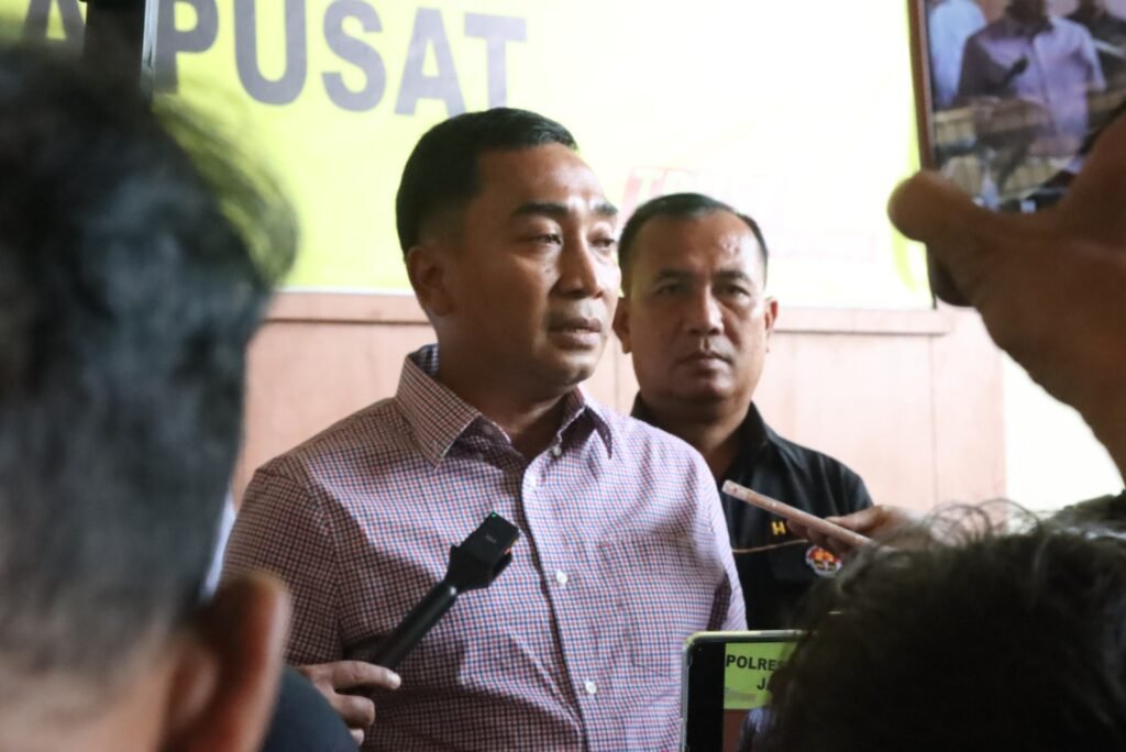 Portal Berita Indonesia dan Dunia Terkini Hari Ini, Update Harian Terbaru, Terlengkap, Tajam, Aktual dan Berimbang. Polres Metro Jakpus Selidiki Kasus Diduga Kekerasan di Brandoville Studio, WNA Jadi Buronan - Teropong Rakyat
