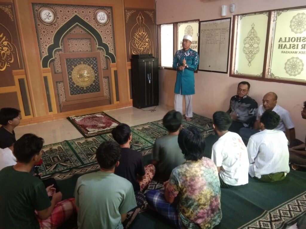 Portal Berita Indonesia dan Dunia Terkini Hari Ini, Update Harian Terbaru, Terlengkap, Tajam, Aktual dan Berimbang. Belasan remaja yang tertangkap Polisi dilakukan pembinaan rohani dan mental - Teropong Rakyat
