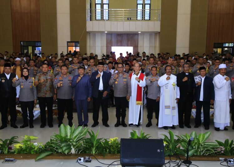 Sebar 5.000 Paket Sembako, NCS Polri Minta Masyarakat Lampung Gelorakan Pilkada Damai - TeropongRakyat.co