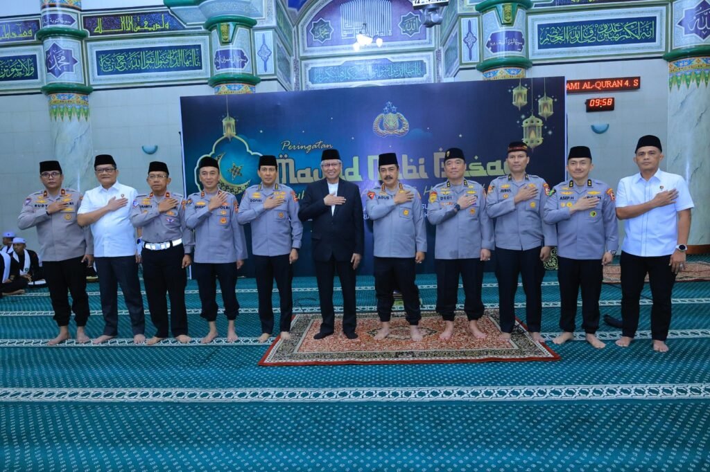 Mabes Polri Gelar Peringatan Maulid Nabi Muhammad SAW, Ajak Personel Ikuti Jejak Teladan - Teropong Rakyat