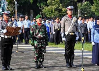 Gaji PNS, TNI dan Polri Naik Tahun 2025?  - TeropongRakyat.co