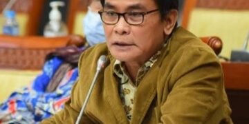 Mundur dari DPR dan PDIP Johan Budi Balik Kandang, Aktivis 98: Independensinya Dipertanyakan? - TeropongRakyat.co