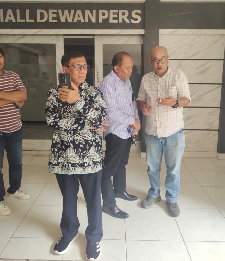 PWI Pusat Pertanyakan Surat Dewan Pers dan Tindakan Pengosongan Kantor - Teropong Rakyat