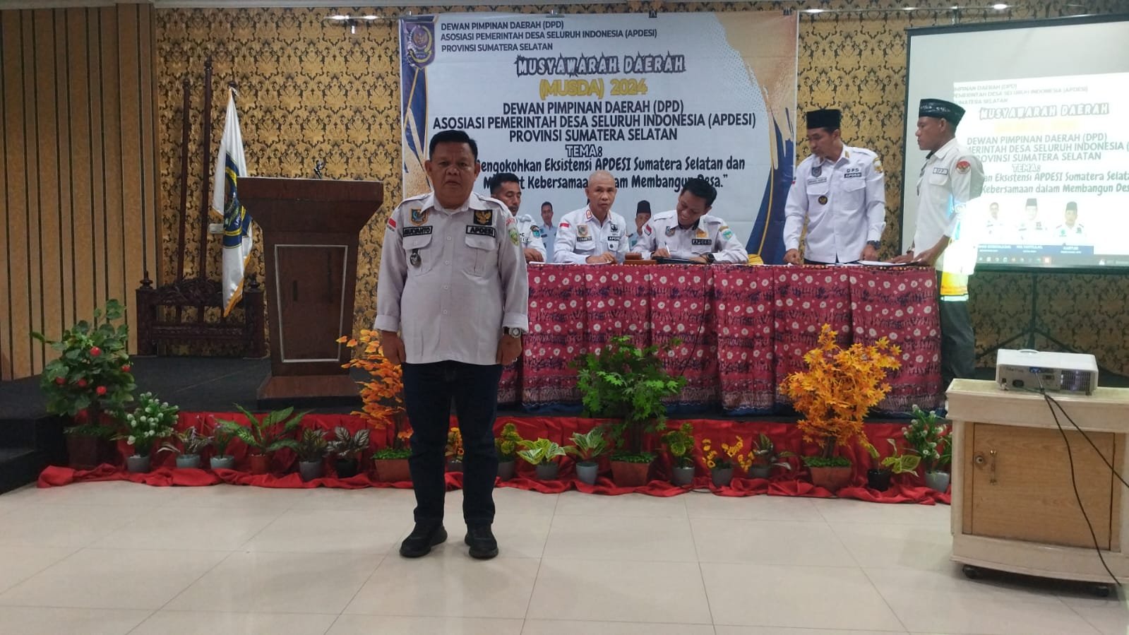 Mulyanto Terpilih Secara Aklamasi Ketua DPD APDESI Sumsel Pada Musda - Teropongrakyat.co