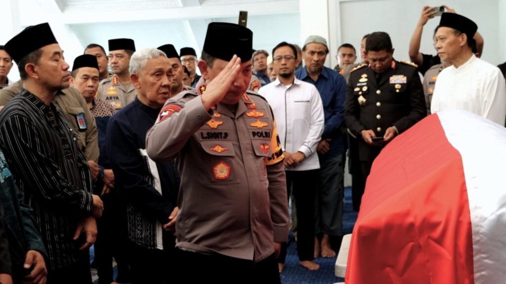 Kapolri Takziah atas Meninggalnya Kapolres Boyolali AKBP Muhammad Yoga Buana Dipta Ilafi - Teropong Rakyat