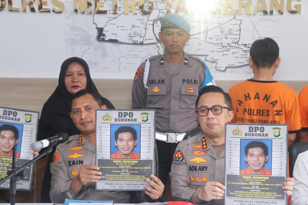 Portal Berita Indonesia dan Dunia Terkini Hari Ini, Update Harian Terbaru, Terlengkap, Tajam, Aktual dan Berimbang. Polisi Ungkap Kronoligis Lengkap Kasus Pencabulan Anak Di Panti Asuhan Tangerang - Teropong Rakyat